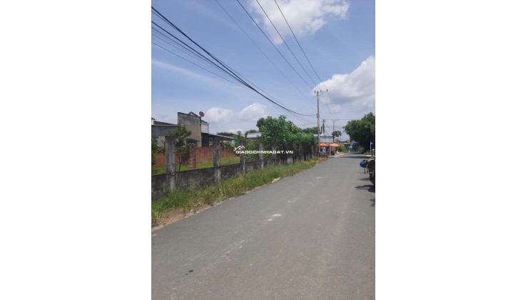 Bán đất mặt tiền huyện Đức Linh  Nguyễn Tri Phương có 100m2 ODT